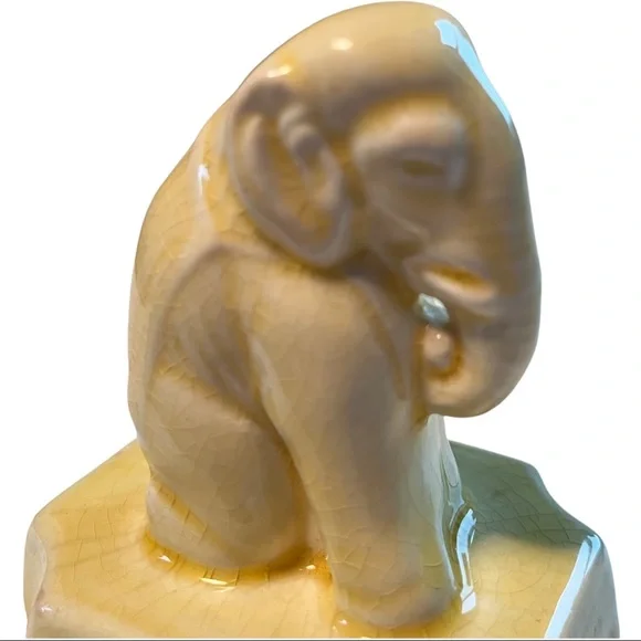 Vtg American Chinaware Corporation Ceramic Yellow Elephant Ohio USA Pottery 3.5” - Picture 4 of 9